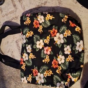 Hawaiian/USA medium large tote